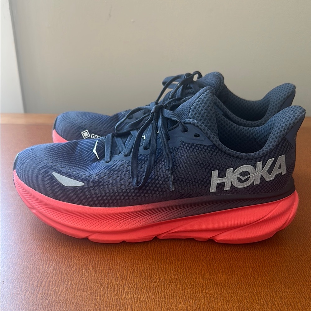 Hoka Clifton 9 Women's Sneakers in Blue & Pink size 9 - Picture 3 of 14